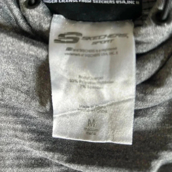 Skechers Cowell Neck Pullover Size Med Like new condition. Bungie hood pulls. - Picture 7 of 10